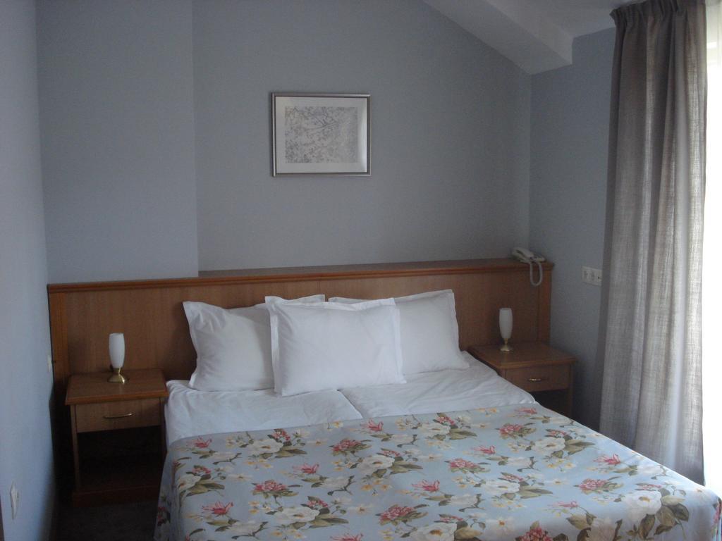 Kapri Hotel Sofia Cameră foto
